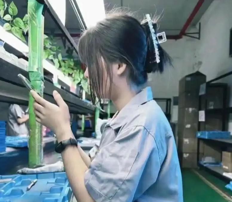 曾是窈窕校花！她被丈夫「養胖變165公斤」生活無法自理　7年後近照曝光「現況驚掉下巴」
