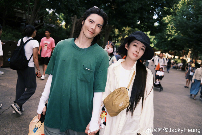 神仙婆媳！郭碧婷「嫁娛樂大亨之子」遭疑豪門碗難捧　她一句話「婆婆買下台北4塊地」網看哭