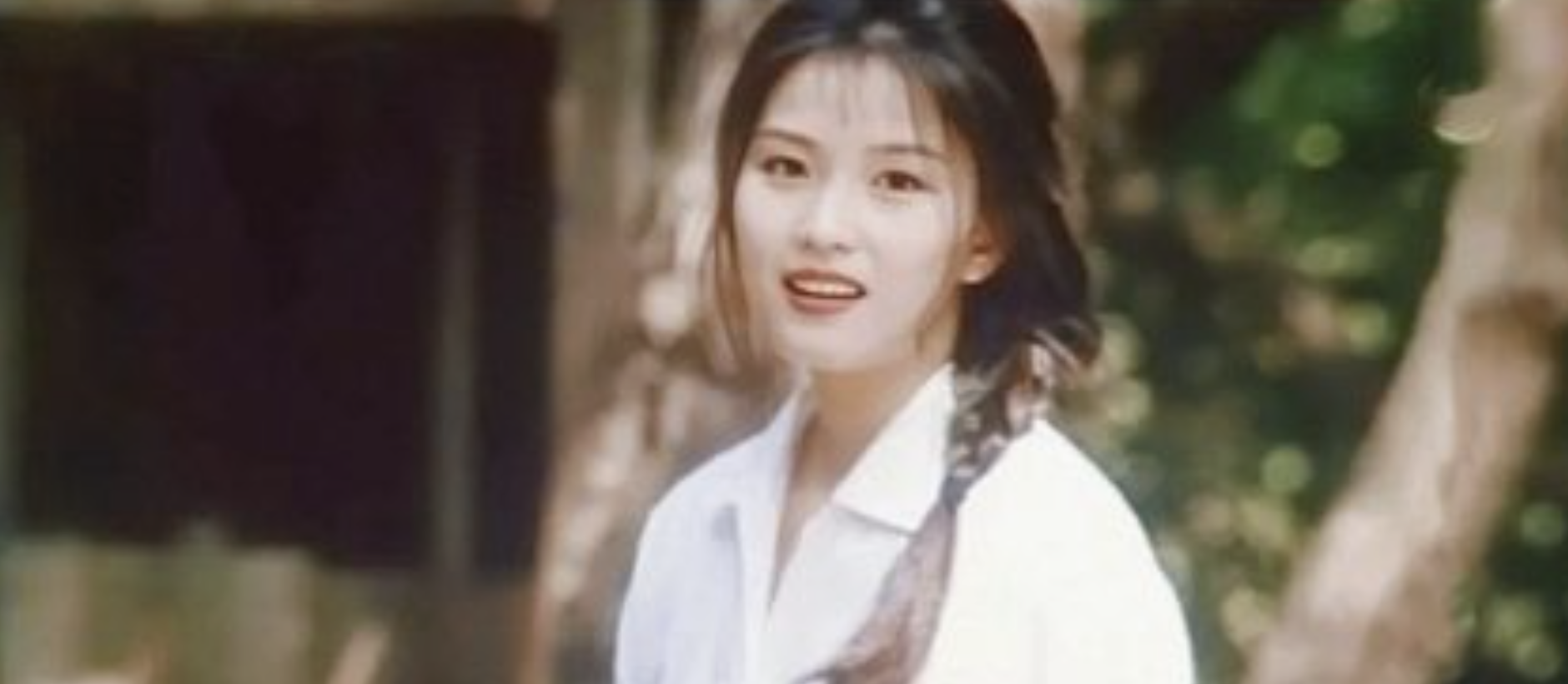 狠贏年輕女偶像！55歲本土劇女神「青澀舊照被挖出」　驚人近況曝光「從年輕美到老」❤️