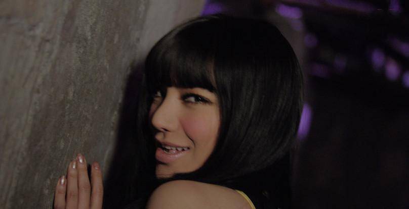 昔日靠歌聲一炮而紅！資深女星「如今淪落到商場表演」　風光不在「被嘲胖一圈快認不出」