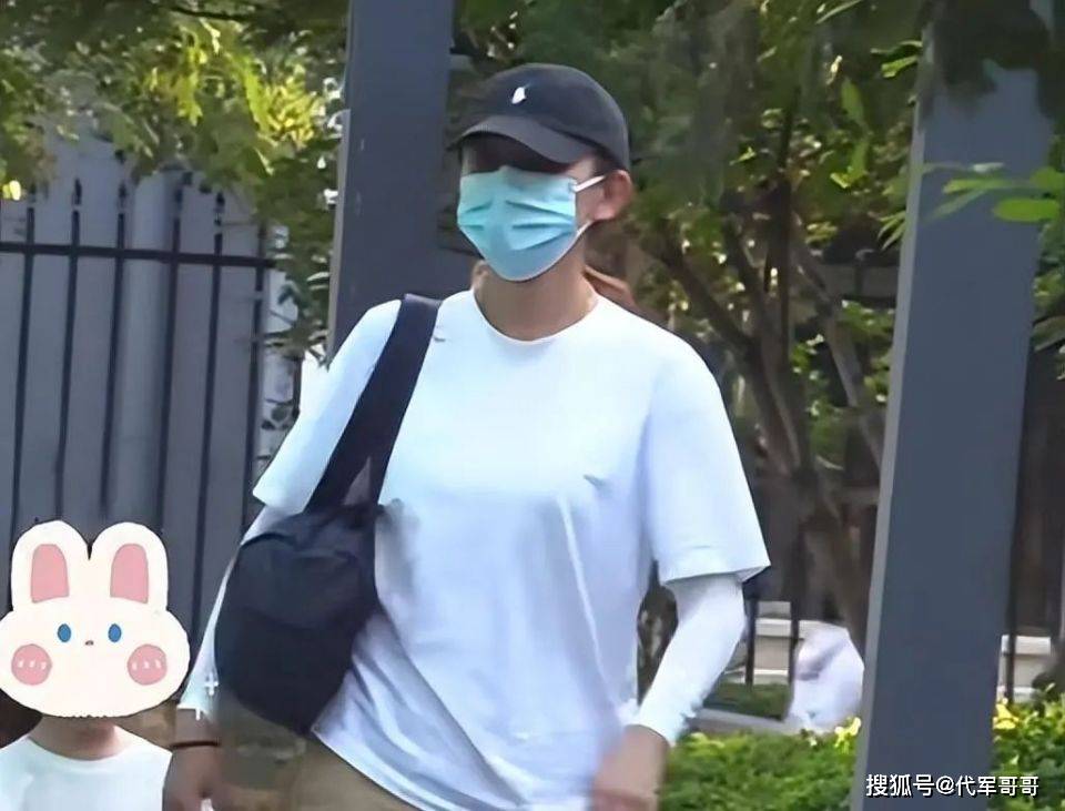 5歲女兒生父成謎！資深女星「深夜突曬嚴重傷勢」　網一看全心疼：「單親媽媽不容易...」