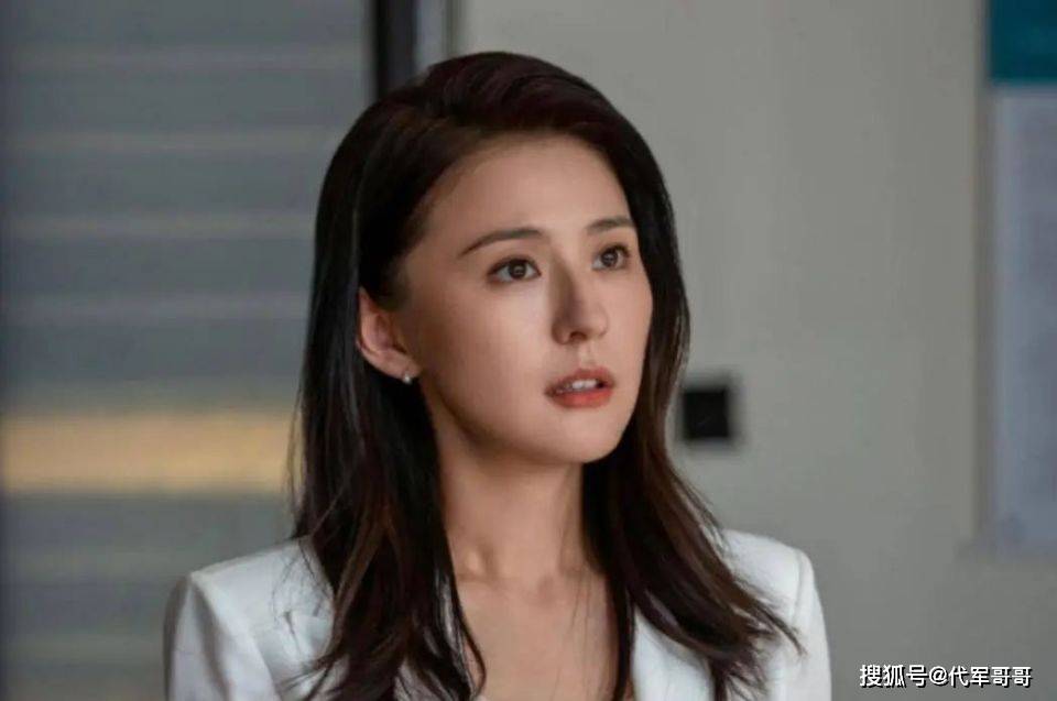 5歲女兒生父成謎！資深女星「深夜突曬嚴重傷勢」　網一看全心疼：「單親媽媽不容易...」