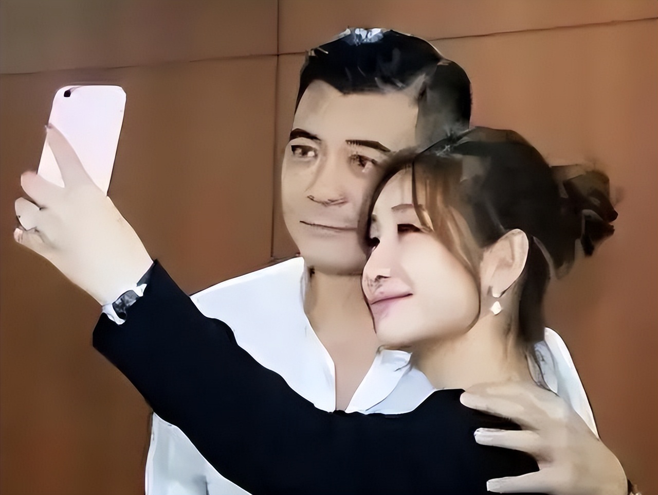 曾被酸小三上位！47歲女星剛懷孕「婆婆喪子又喪夫」　熱心接來同住「當作親生媽孝順」堪稱媳婦典範