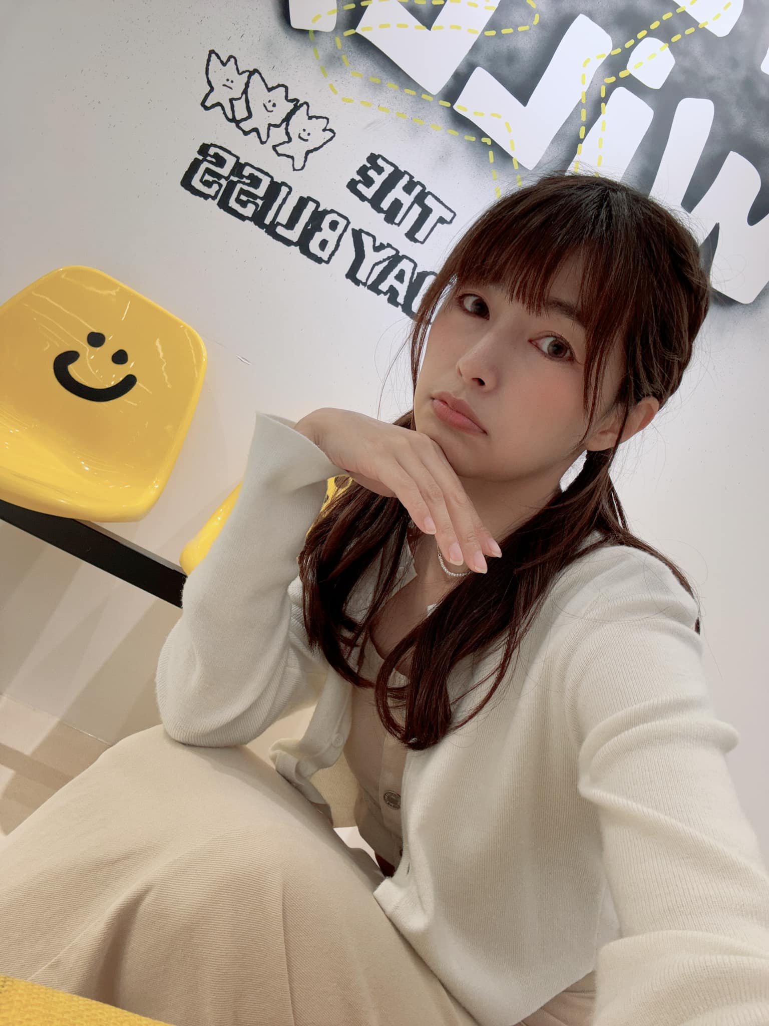 腹部劇烈疼痛！資深女星「痛到發抖掛急診」　醫生一看曝「裡面有不少血塊」：不排除要開刀