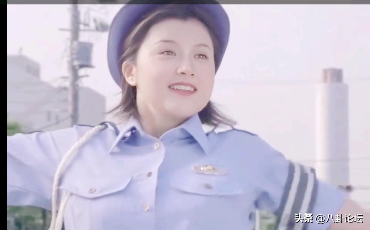 昔日第一女神！54歲郭富城舊愛「選擇優雅老去」自信無懼　穿貼身禮服「展現火辣身材」驚艷全場