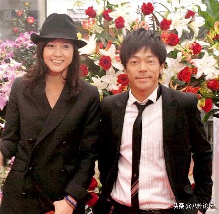 昔日第一女神！54歲郭富城舊愛「選擇優雅老去」自信無懼　穿貼身禮服「展現火辣身材」驚艷全場