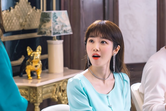 外表清純正經「內在其實很好色」的女人！往往脫離不了「這5個特徵」