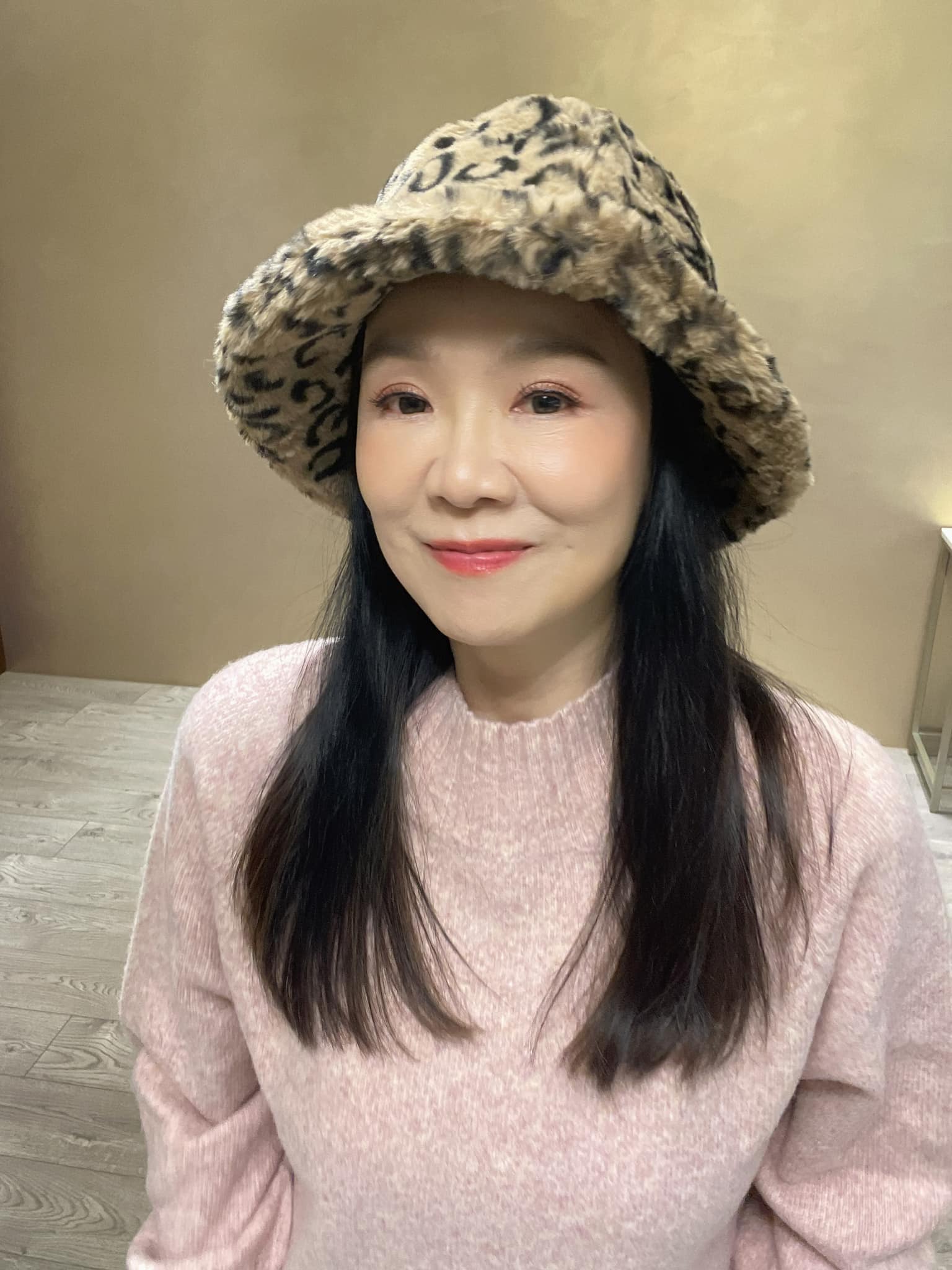 果乾快吃完才發現活蟲！徐薇「嘔吐嚴重不適」崩潰曝現況：需要療養...