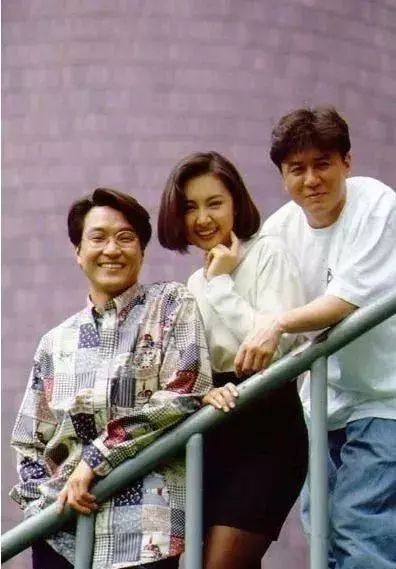 一生未婚未生！58歲資深女星「孤獨死在家中」無人知　發臭才被發現「只有愛犬守護在旁」