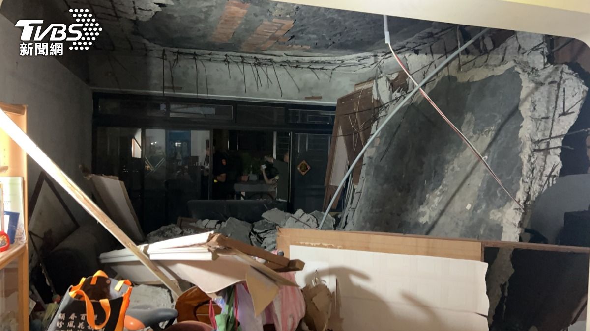 地震後出現怪聲！基隆公寓「突然遭連根拔起」　恐怖崩落「緊急救援住戶」現況曝光