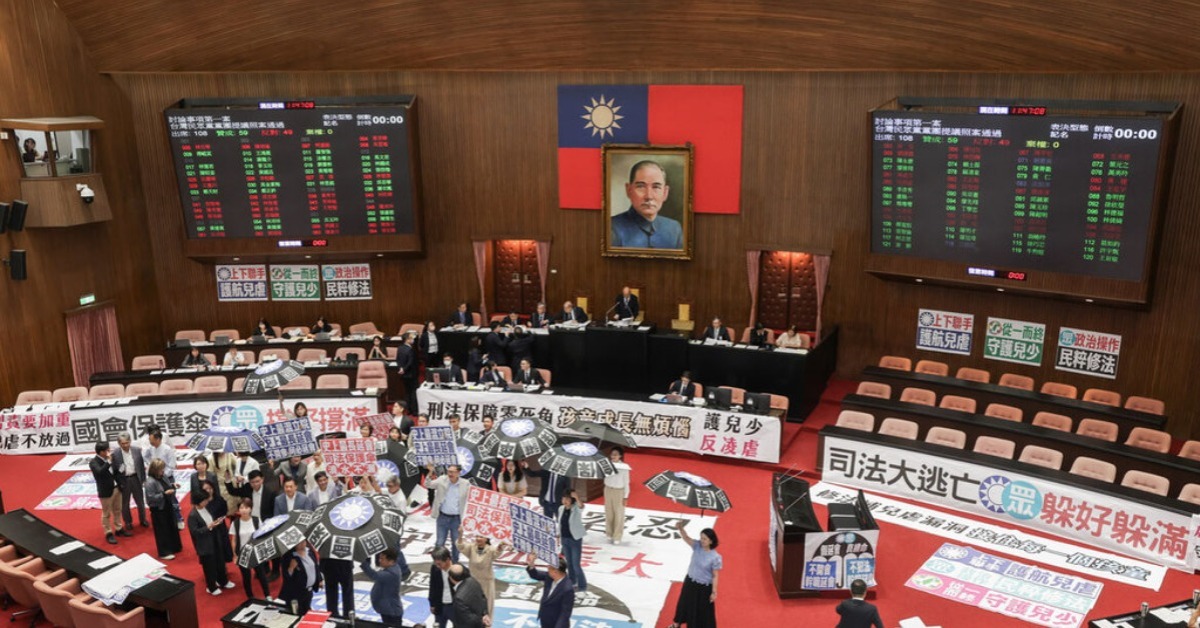 快訊／立法院3讀通過！普發1萬真的要來了　發放時程曝光「預計5方法領取」