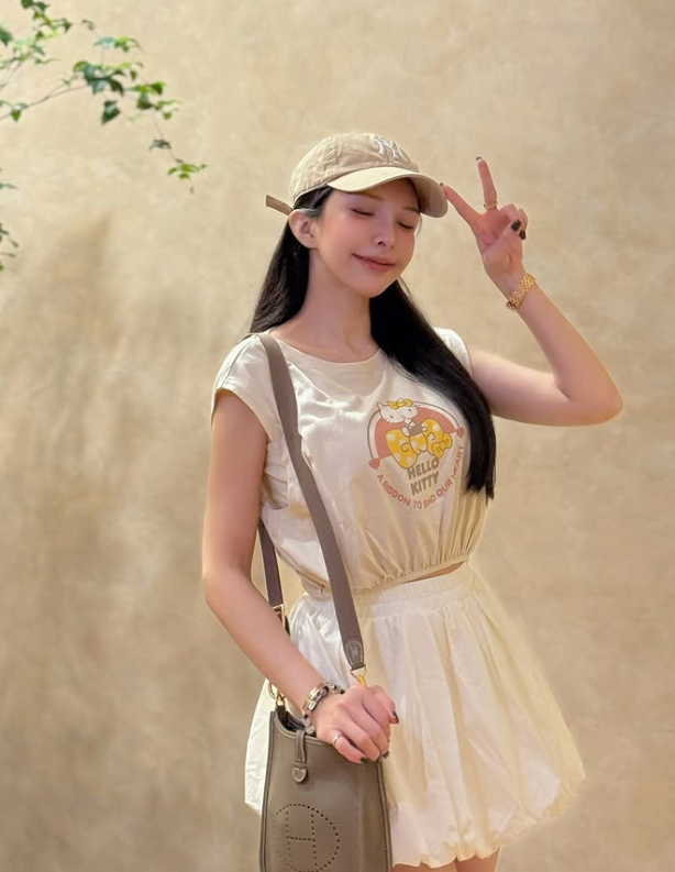 父親驚傳過世！台灣女星痛揭「14歲賺錢幫爸還債」　淚崩送別「你是我一生最痛記憶」