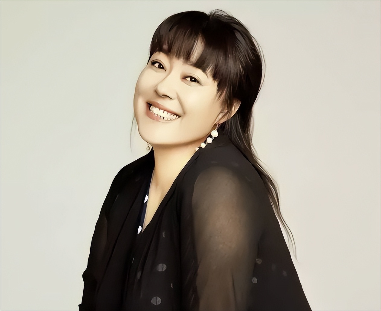 被500位導演封殺！資深女星「離婚3次、罹患乳腺癌」　生病瘦一大圈「近照差點認不出」 