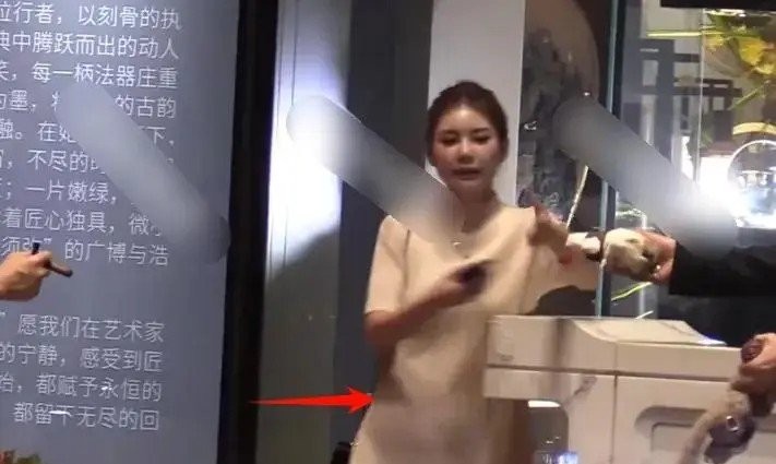 汪小菲3胎來了？新婚3個月「嫩妻被拍小腹隆起」　下秒「汪小菲一舉動」卻說明一切