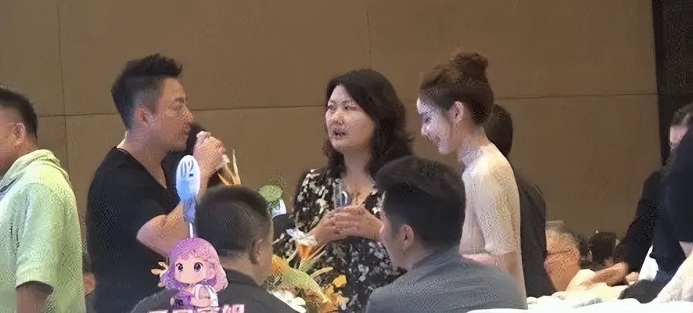 汪小菲3胎來了？新婚3個月「嫩妻被拍小腹隆起」　下秒「汪小菲一舉動」卻說明一切