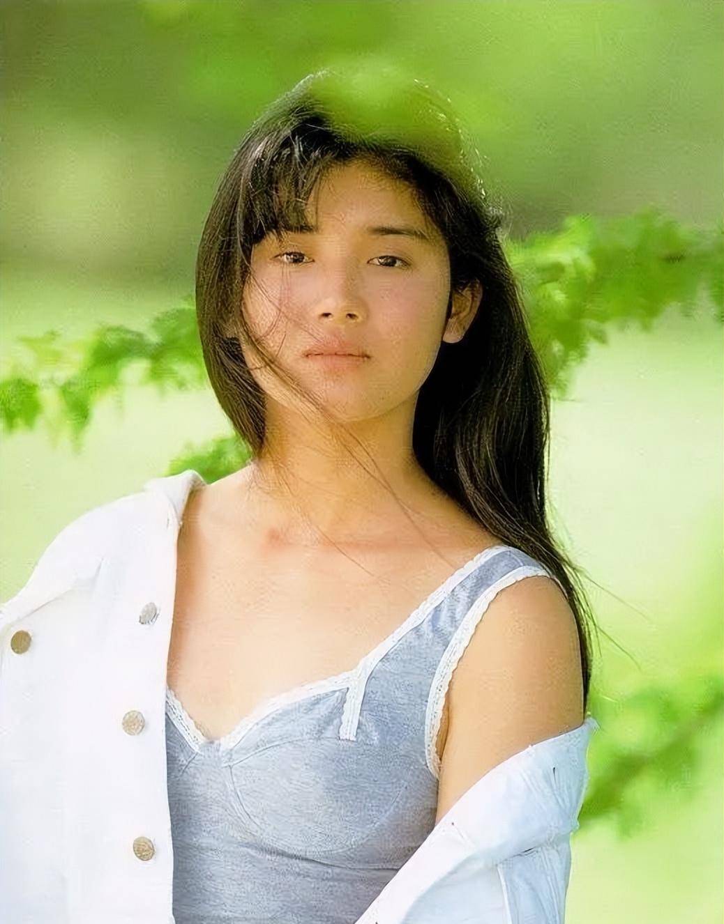 演藝圈超強姐妹花！其中一人29歲結婚「另一人55歲仍單身」　如今「兩人命運大不相同」　