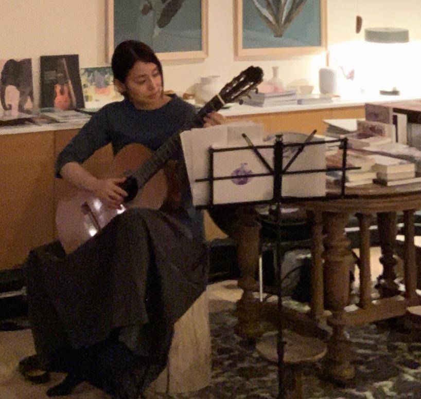 演藝圈超強姐妹花！其中一人29歲結婚「另一人55歲仍單身」　如今「兩人命運大不相同」　