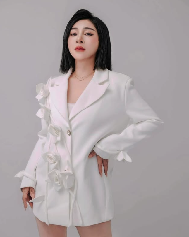 挨轟整過頭！王彩樺現身突淚喊「拜託大家放過我」　揭醫美失敗秘辛「鼻子花20萬卻救不回」
