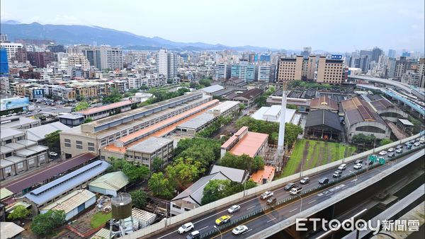 快訊／房貸水龍頭開了！行政院證實拍板「不動產放款天條」　市場歡呼嗨爆「11檔亮漲停」