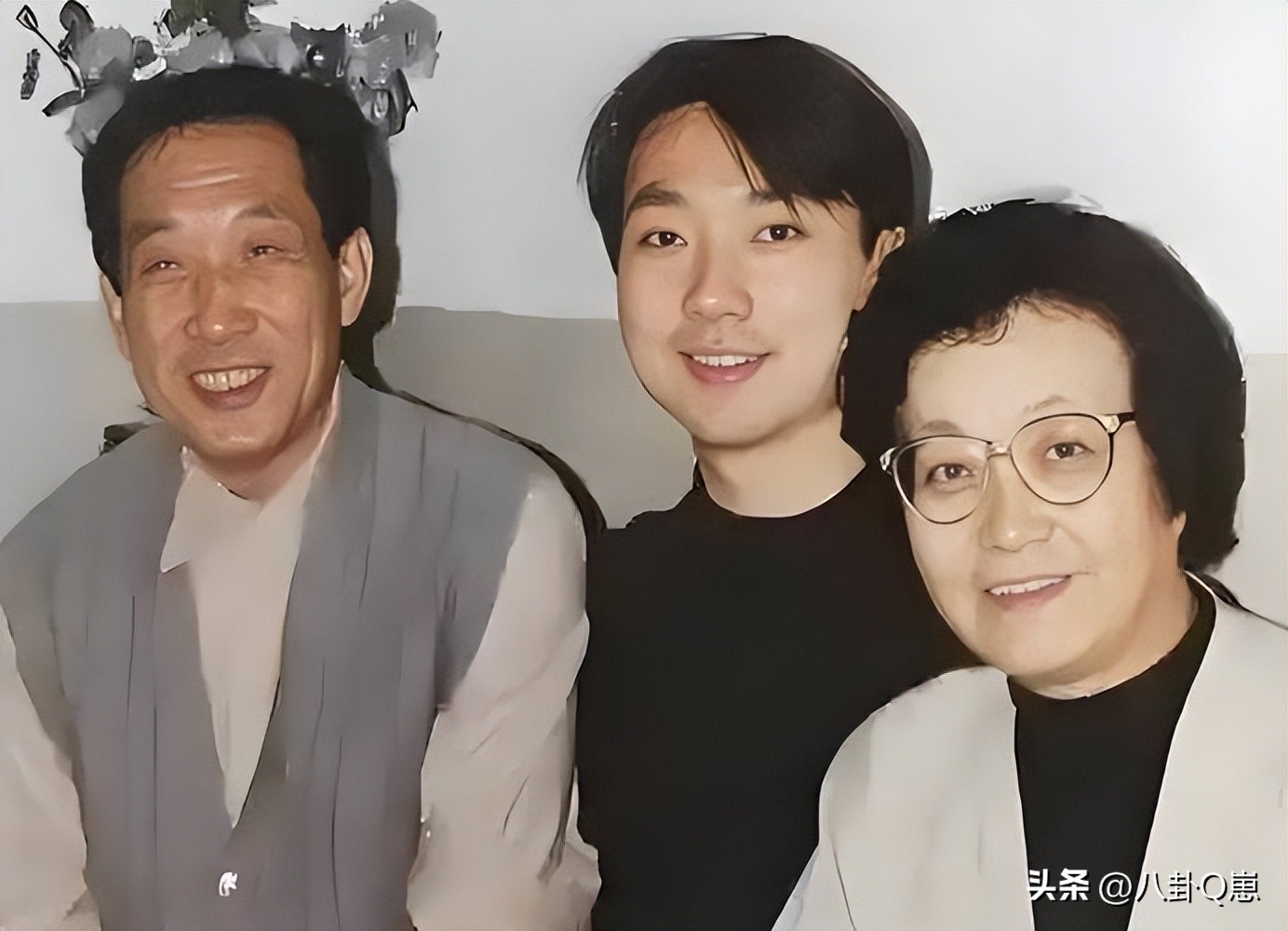 此生唯一遺憾！知名主持「堅持頂客一輩子」拒絕生孩　40歲那年「接到一通電話」卻淚崩：我後悔了...