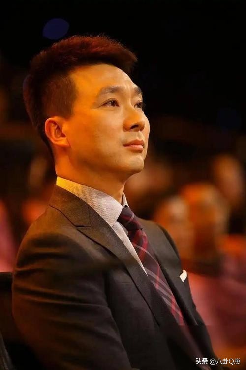 此生唯一遺憾！知名主持「堅持頂客一輩子」拒絕生孩　40歲那年「接到一通電話」卻淚崩：我後悔了...