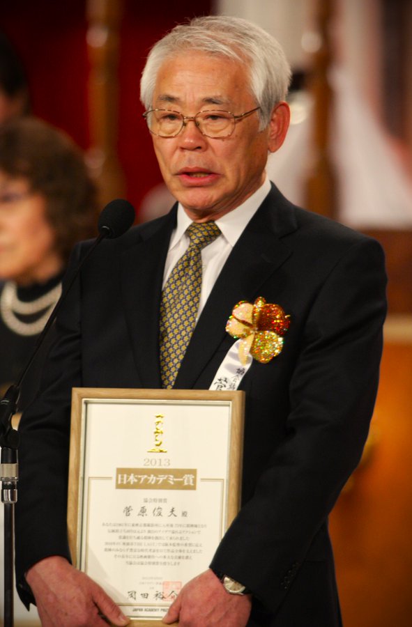 快訊／震撼演藝圈！84歲國寶級傳奇「驚傳逝世」　經紀公司發訃聞證實