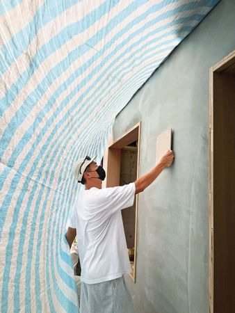 生日突PO插管照！楊祐寧爸爸驚爆罹癌「已擴散至胸腹」　醫「查不到病因」曝現況：狀況很棘手...