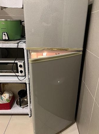 冷氣冰箱電費超貴！他驚喜曝「靠凡士林省超多錢」專家證實了