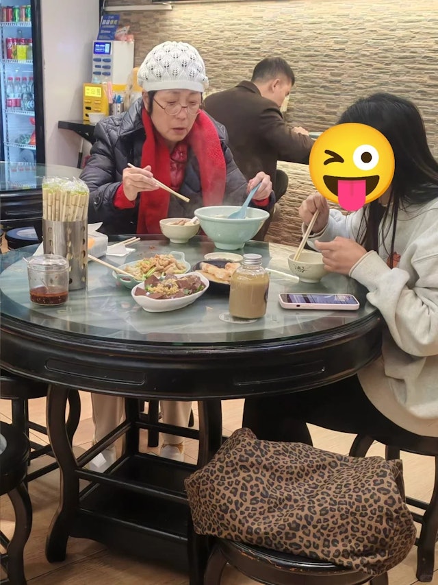 演周星馳電影爆紅！61歲資深演員「開百間餐廳全倒光」　淡然面對「坦言賠錢賠習慣」最新近況曝