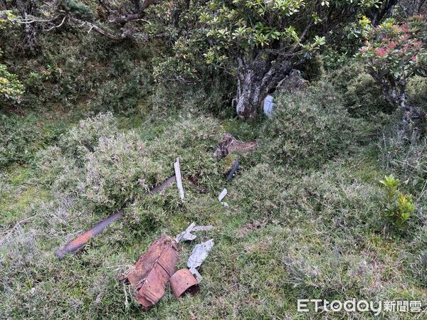 飛機墜中央山脈「釀51死」　目擊者嚇「救援人員全罹難」