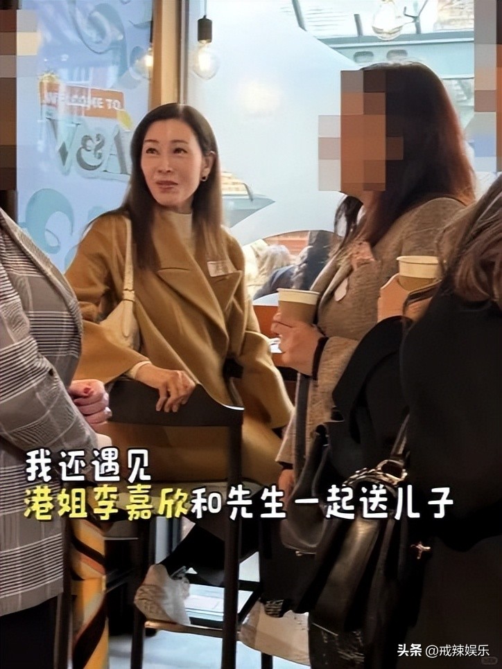 繼承媽媽基因！李嘉欣14歲兒「身高暴漲187cm」變長腿帥哥　陪媽逛街「1舉動暖翻網友」：真的長大了