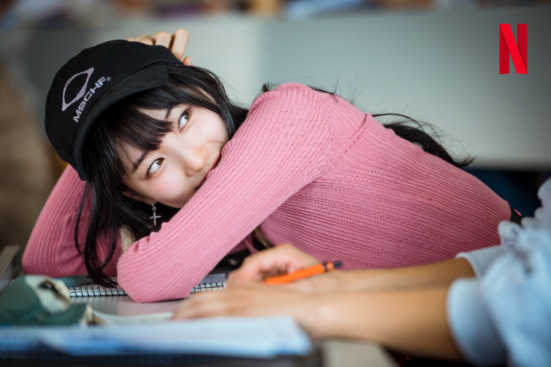 女兒18歲上大學！父母每月「給零用錢2.8萬」　她卻嫌不夠「一聽支出原因」爸媽竟心軟：要加錢嗎