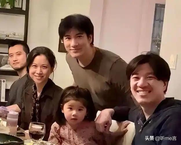 離婚3年多！王力宏爆「帶新歡高調見媽媽」互動超親密　女方「神似李靚蕾」身分曝光：也是高材生