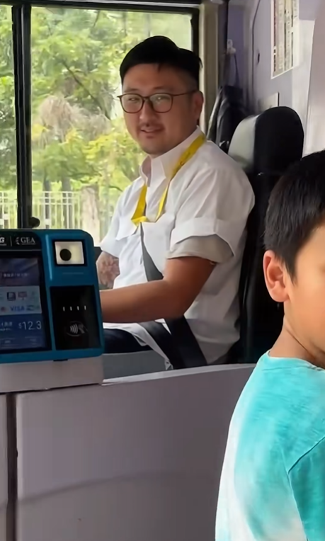 因撞臉謝霆鋒爆紅！知名男星「退圈後轉行當公車司機」　靠雙手「辛苦養育4孩子」：比起窮我寧願普通