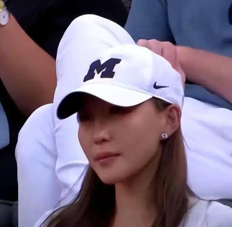 第6任老婆！34歲亞洲正妹「嫁81歲世界首富」低調生2孩　身份曝光後「她只做一件事」網讚嘆：難怪能收服浪子
