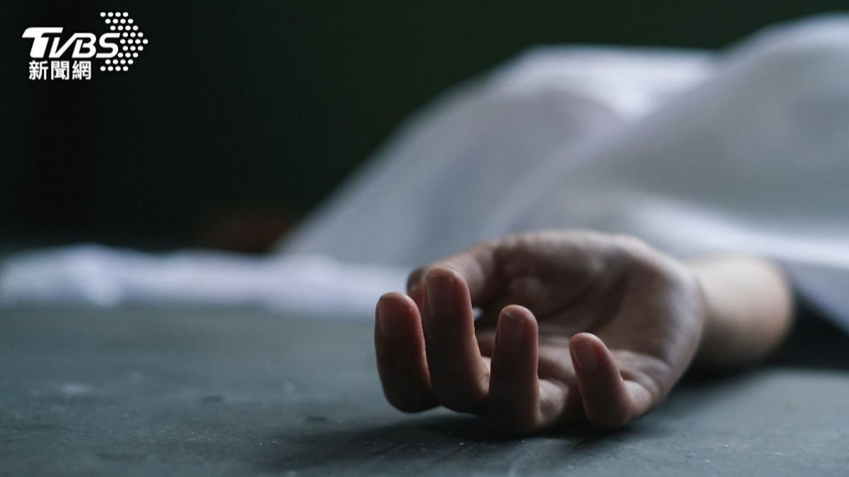 北市婦家中身亡！警破門驚見「已死亡3天」　女兒竟喊：「別吵我媽睡覺」