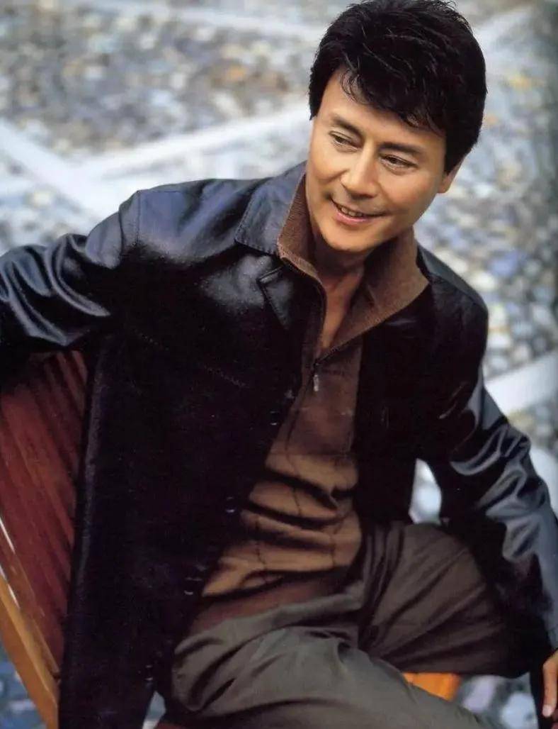 初代瓊瑤女神！65歲女星「目睹尪墜樓身亡」獨居12年　近照曝光「斷崖式衰老」網全認不出...