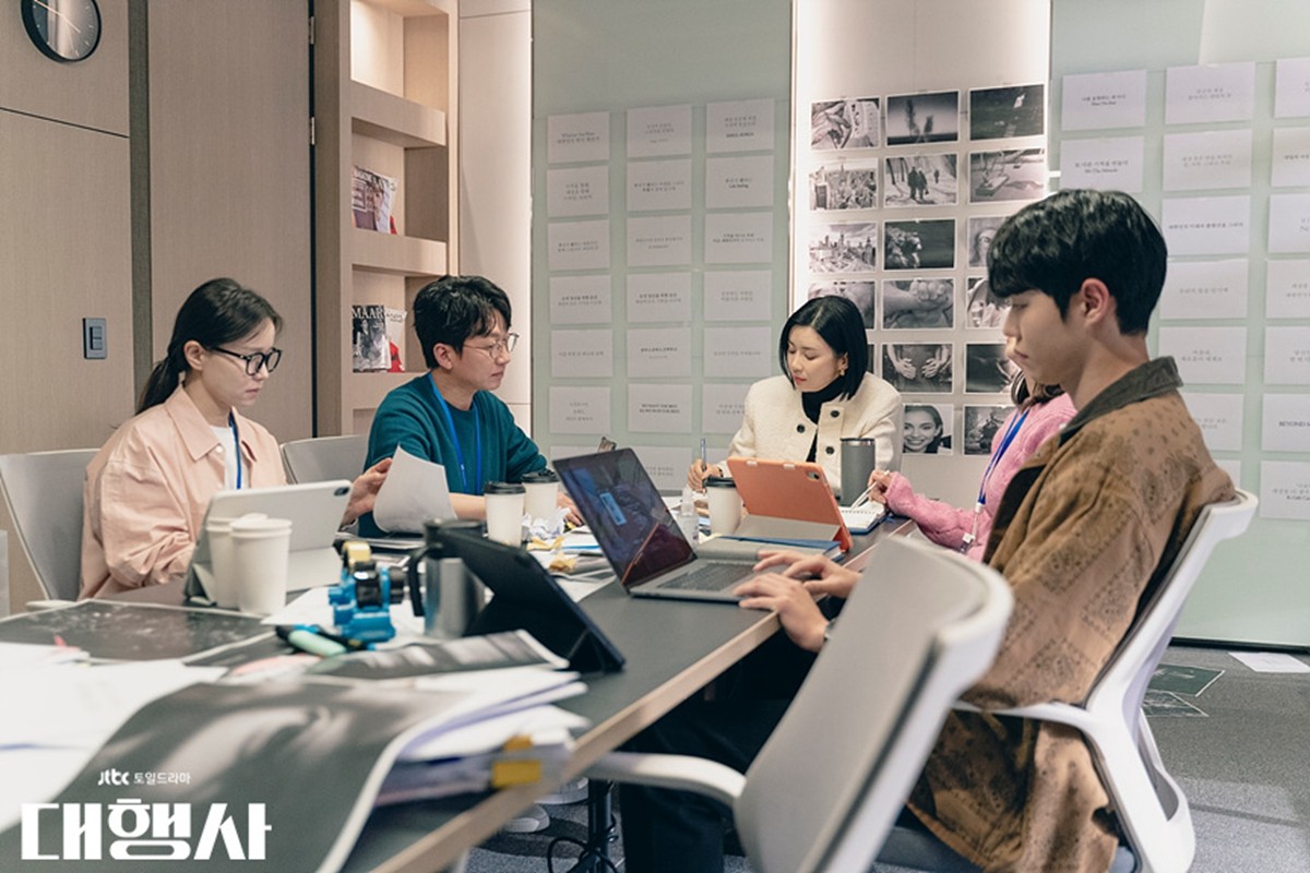 過年前最強運!蛇年尾聲「3星座運勢大爆發」 默默耕耘「過年前喜迎大豐收」