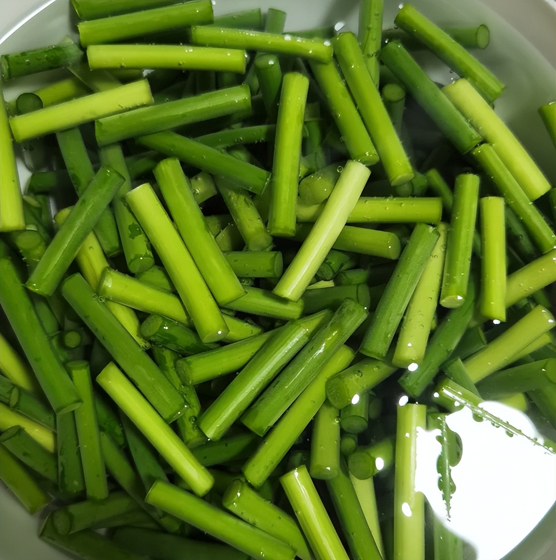 菜市場買菜注意！這4種蔬菜「大多都泡過藥水」老闆自己都不吃
