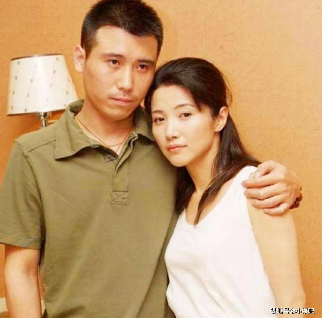 多年未婚未育！52歲大咖影后「公開小20歲男友」也是圈內人　突自爆「月經突然沒來」羞曝喜訊