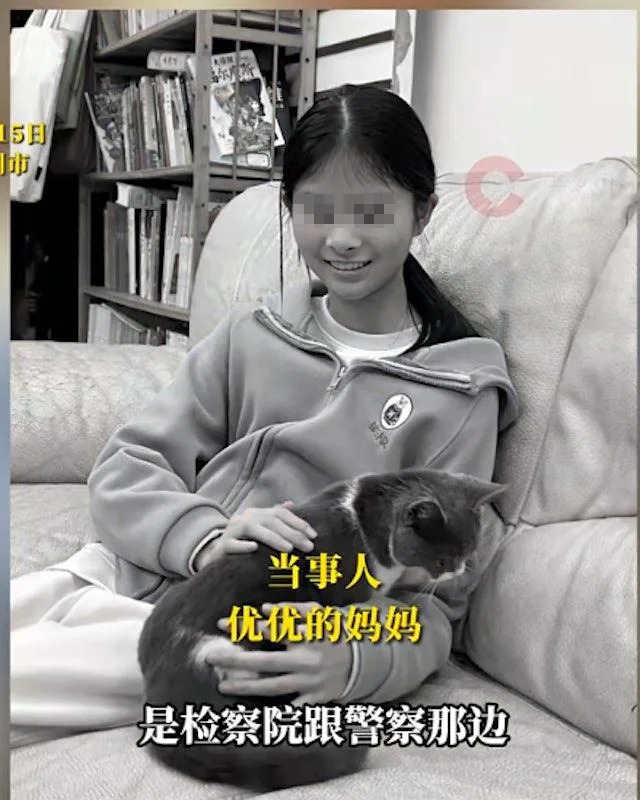 14歲男學生「狂刺女同學20刀」！他無悔意喊：我是見義勇為　聽到「要判死刑」才跪地求饒