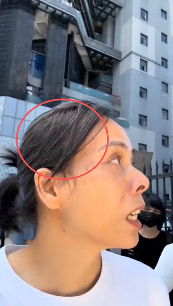 14歲女學生慘死！鄰居見「倒家門口斷氣」嚇報警　媽崩潰「曾幫忙兇手」：害慘全家