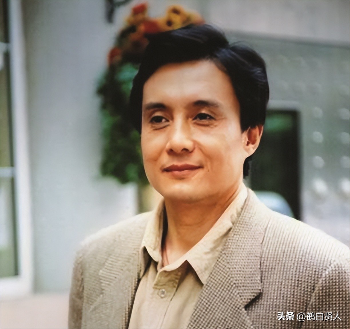 演藝事業全毀！68歲老戲骨「被謝霆鋒打成重傷」　前妻6度流產離婚「如今靠賣滷肉維生」...