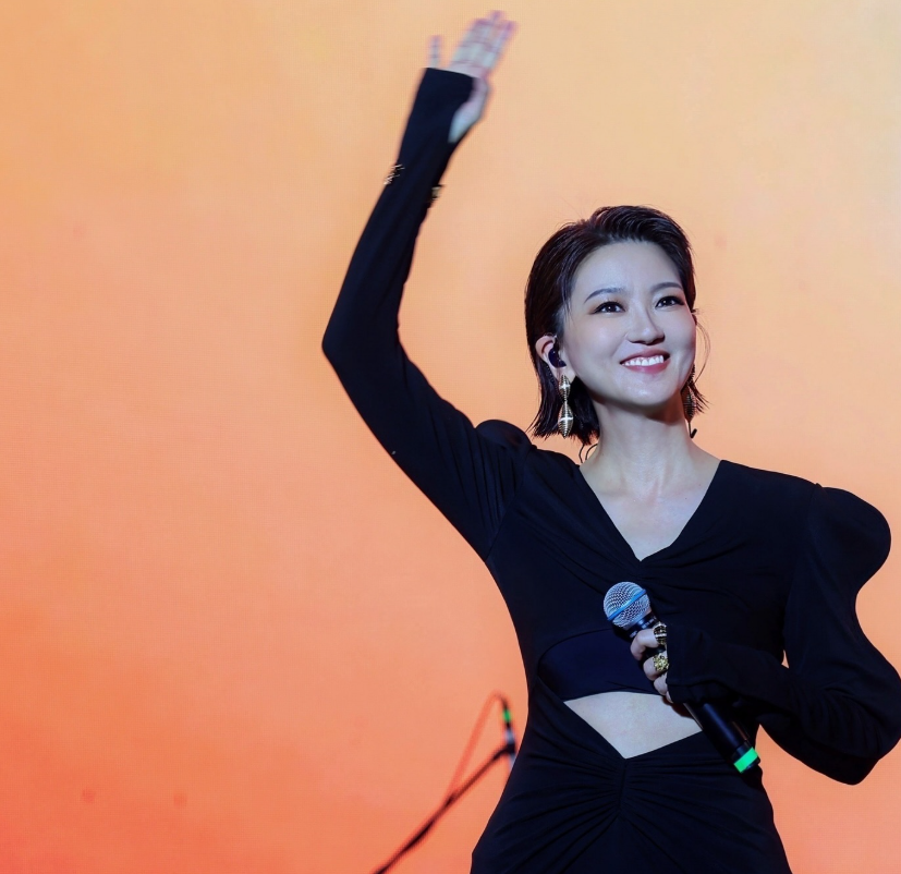 消失台灣舞台17年!玉女歌手轉行變CEO「月營收飆300萬」 47歲近況曝光「凍齡美貌太驚人」