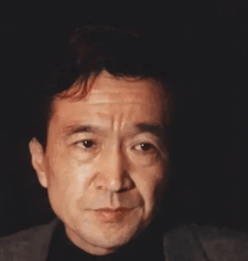 曾紅遍全台灣！78歲老戲骨「不拍綜藝、廣告」消失演藝圈　被拍到「喝10元桶裝水度日」近況曝光