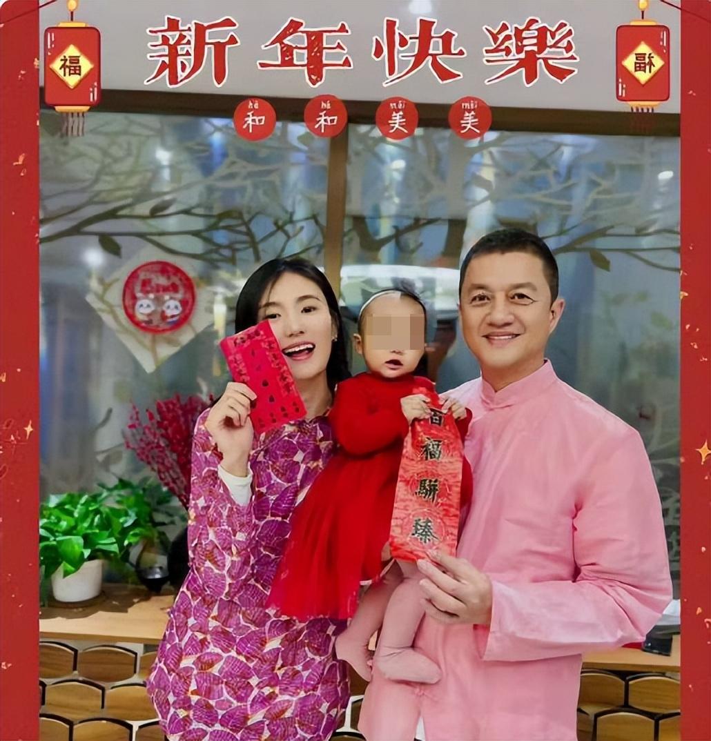 宣布離婚小19歲嫩妻！54歲資深男星「憔悴現身被偶遇」　曾娶走天后「兩段婚姻終究遺憾收場」　