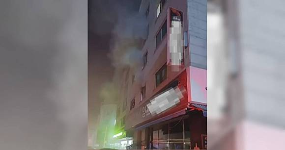 驚傳1死8傷！母為救2月嬰「墜樓身亡」