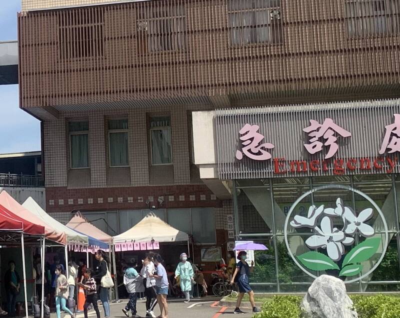 快訊／才爆非洲豬瘟！台中知名餐廳「驚傳13人食物中毒」　10人緊急送醫「現況曝光」