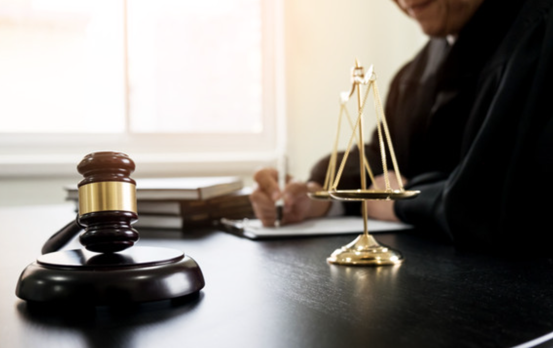 晚自習嬉鬧!14歲國三生「被女同學打中左胸」休克癱瘓 家屬崩潰「拿不到醫藥賠償」原因曝光了...