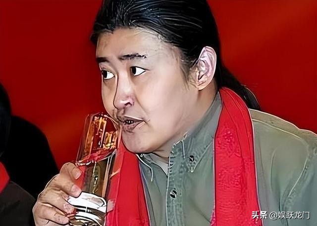 受盡病魔折磨!62歲知名男星「痛不欲生淡出演藝圈」 近況曝光 「已回不到事業巔峰」:想補償她們